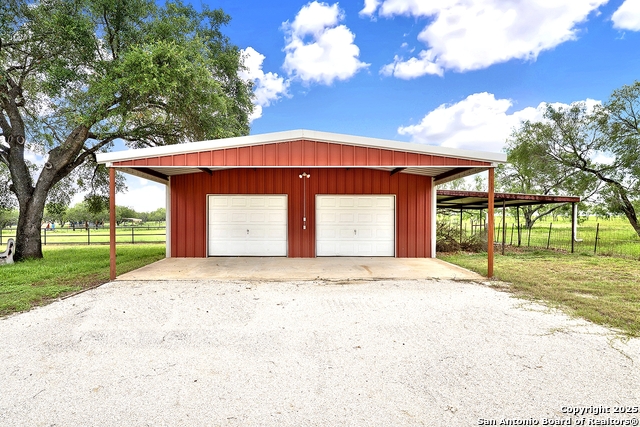 Listing photo id 37 for 101 Ranch
