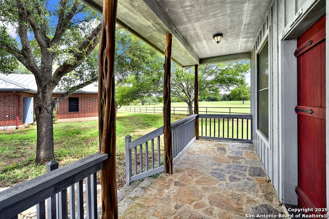 Listing photo id 41 for 101 Ranch