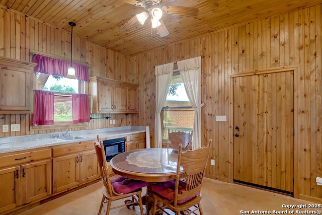 Listing photo id 45 for 101 Ranch