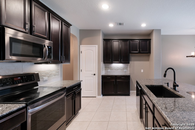 Image 7 of 35 For 213 Stoeger Dr