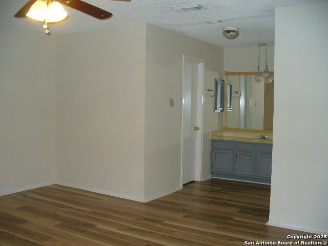 Image 12 of 32 For 201 Downshire Dr