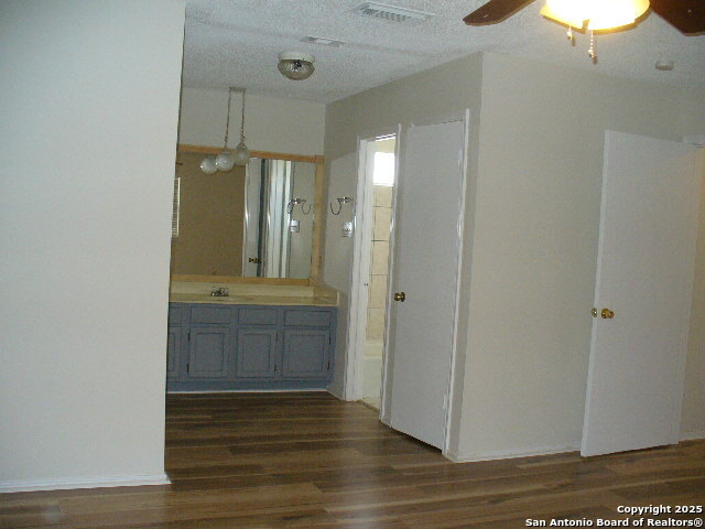 Image 13 of 32 For 201 Downshire Dr