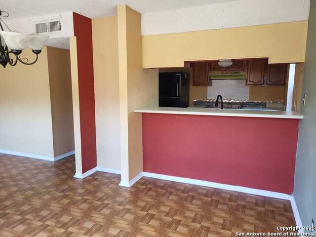 Image 26 of 32 For 201 Downshire Dr