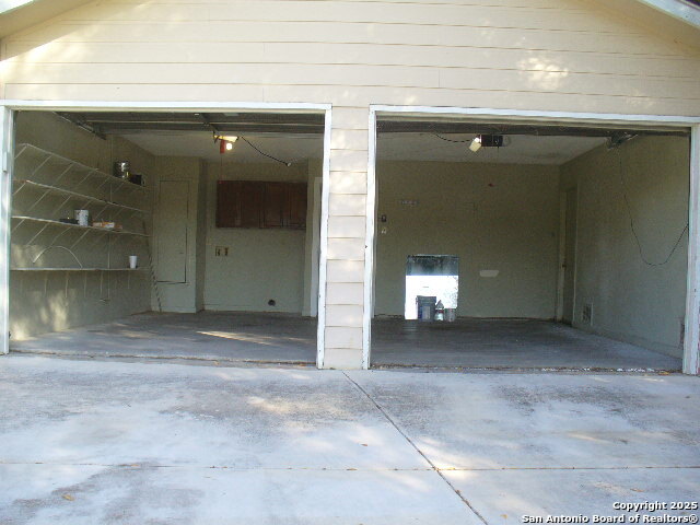 Image 4 of 32 For 201 Downshire Dr