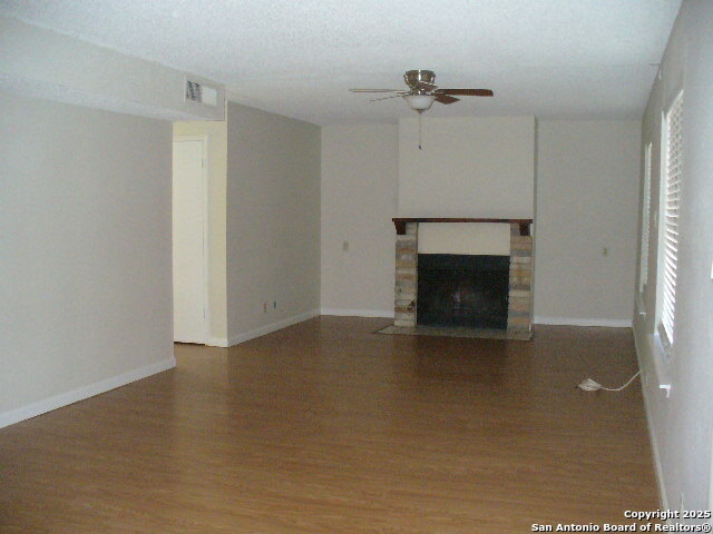 Image 5 of 32 For 201 Downshire Dr