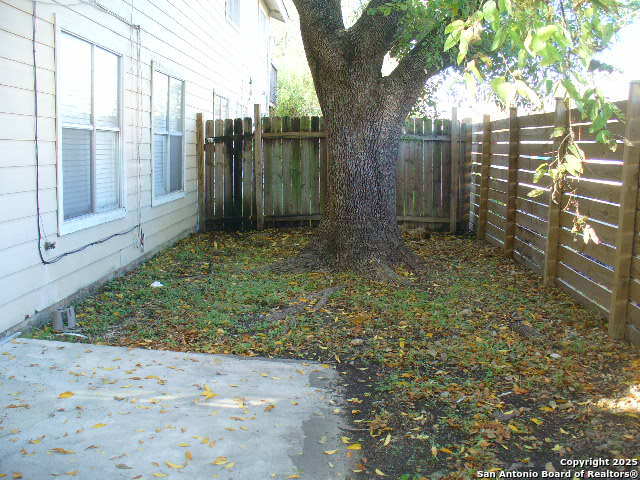 Image 7 of 32 For 201 Downshire Dr
