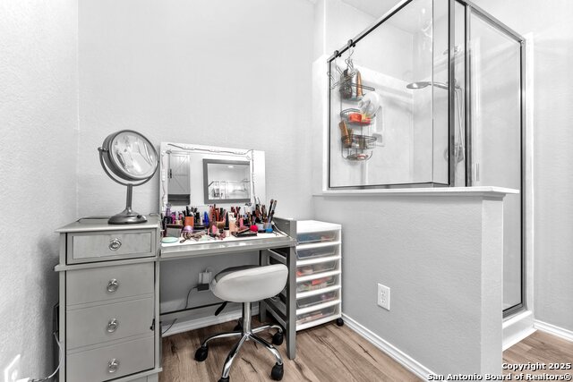 Image 16 of 25 For 3807 Tuscan Winter