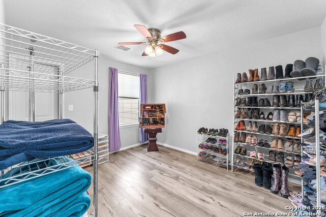 Image 18 of 25 For 3807 Tuscan Winter