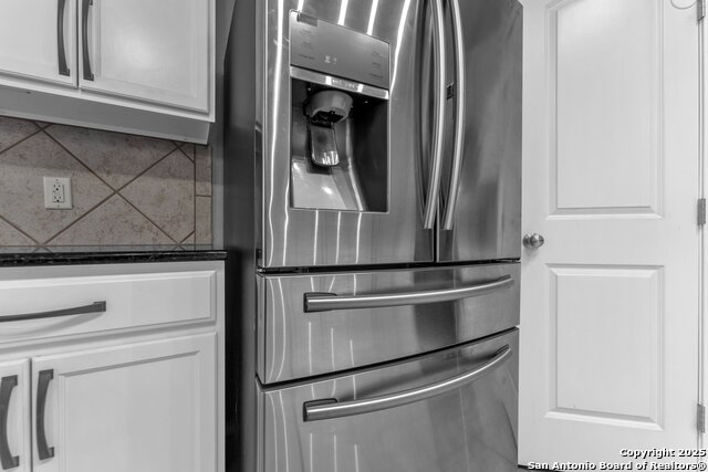 Image 7 of 25 For 3807 Tuscan Winter