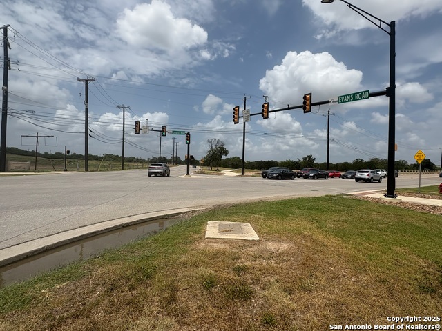 Listing photo id 12 for 16874 Lookout