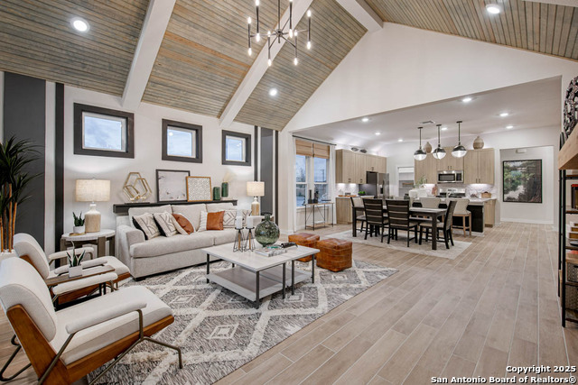 Listing photo id 8 for 409 Sawtooth Oak