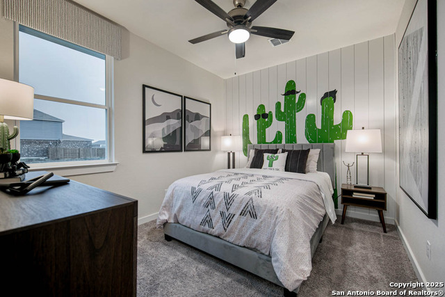 Listing photo id 17 for 409 Sawtooth Oak