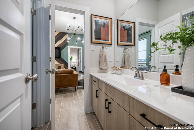 Listing photo id 18 for 409 Sawtooth Oak