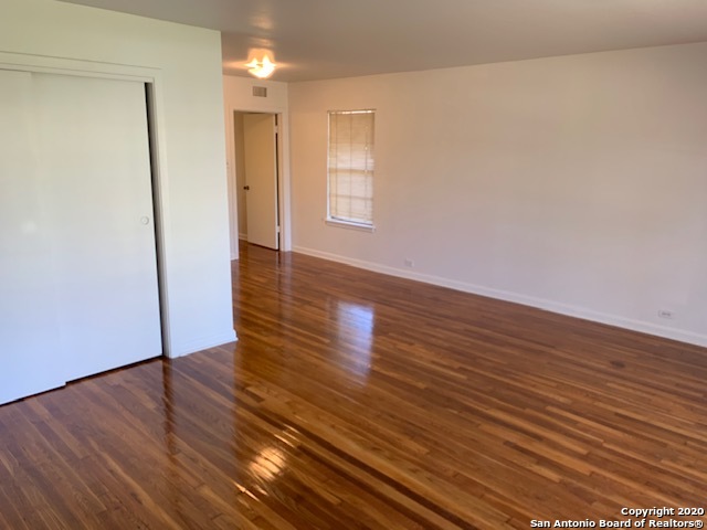 Image 5 of 12 For 222 Lullwood Ave #220 E 220
