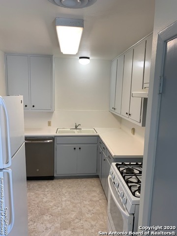 Image 6 of 12 For 222 Lullwood Ave #220 E 220