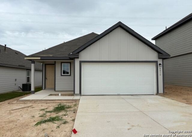 Image 2 of 32 For 8810 Black Oak Drive