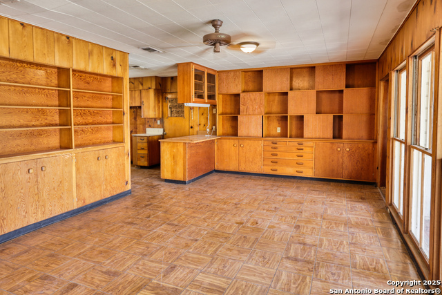 Image 12 of 37 For 728 Getty St. N
