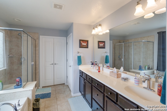 Listing photo id 10 for 10917 Charreada