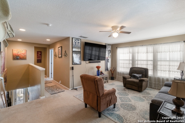 Listing photo id 13 for 10917 Charreada
