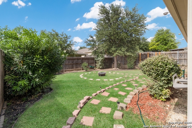 Listing photo id 23 for 10917 Charreada