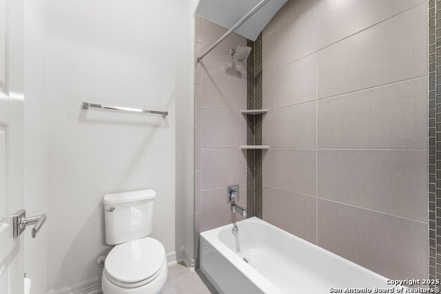 Image 45 of 55 For 14307 Hill Prince St