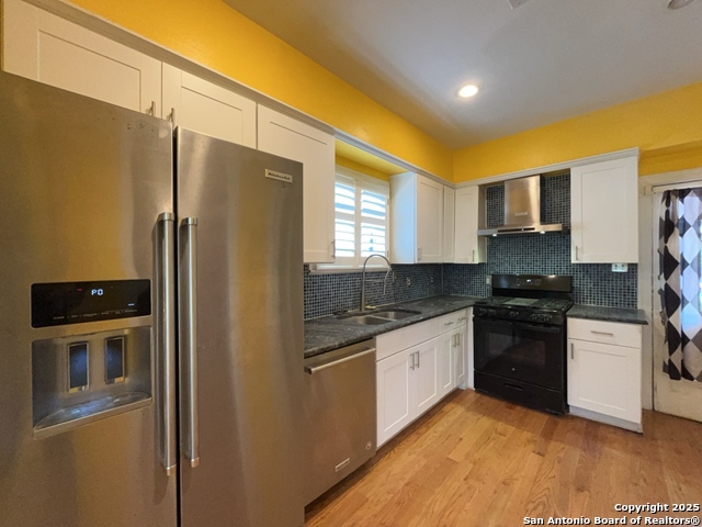 Image 15 of 44 For 2239 Mistletoe Ave W