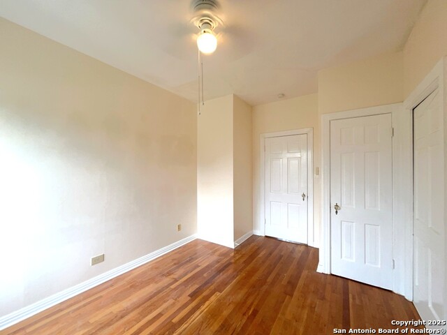 Image 31 of 44 For 2239 Mistletoe Ave W