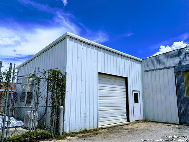 Details for 105 Center St S Suite, Marion, TX 78124