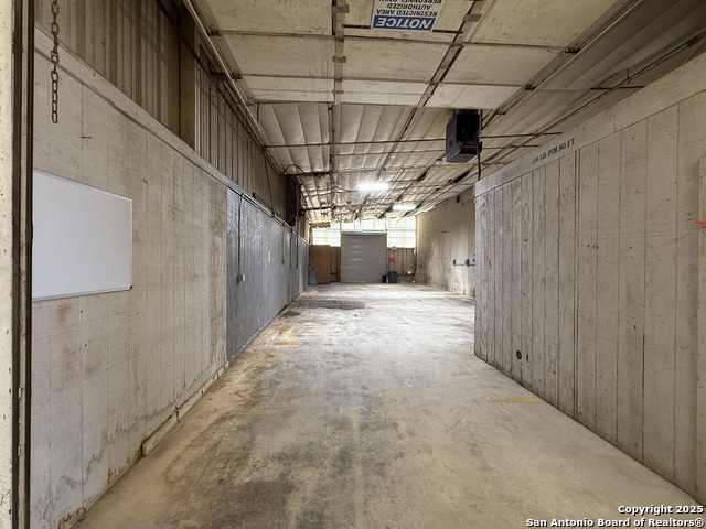 Listing photo id 9 for 105 Center St S Suite B