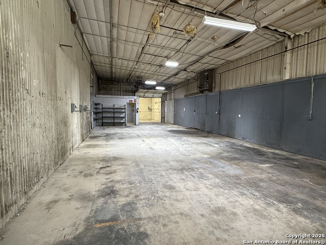 Listing photo id 11 for 105 Center St S Suite B