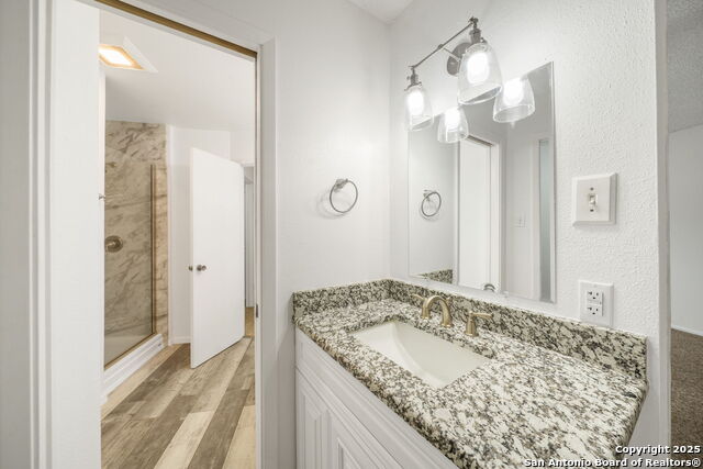 Listing photo id 23 for 6659 Crown Ridge 6659