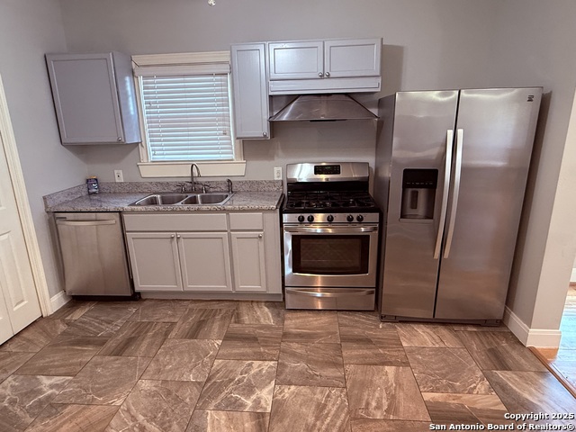 Image 14 of 21 For 2222 Huisache