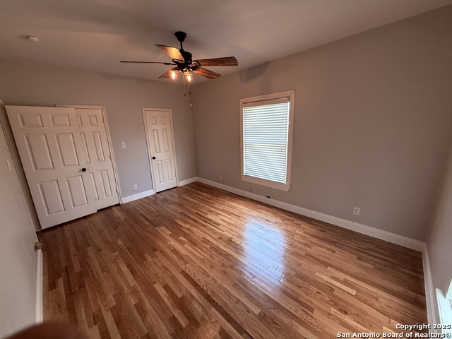Image 15 of 21 For 2222 Huisache
