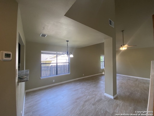 Image 6 of 23 For 7714 Bay Berry