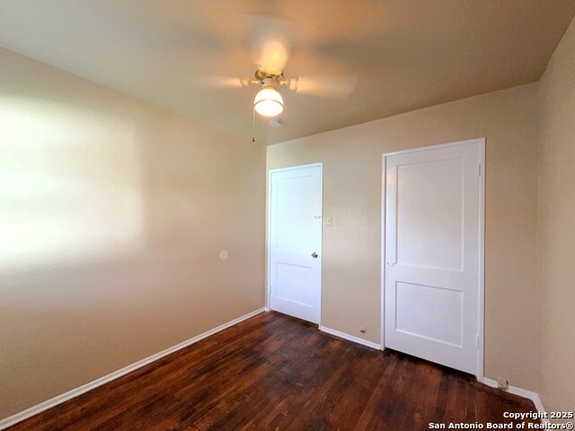 Listing photo id 21 for 103 Harwood Dr