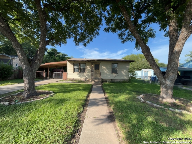 Listing photo id 31 for 103 Harwood Dr