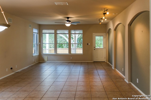 Listing photo id 6 for 257 Cordero Drive