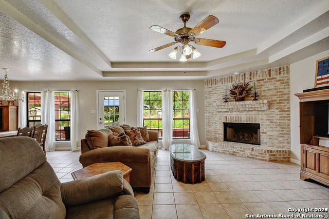 Listing photo id 12 for 1810 Burr Oak