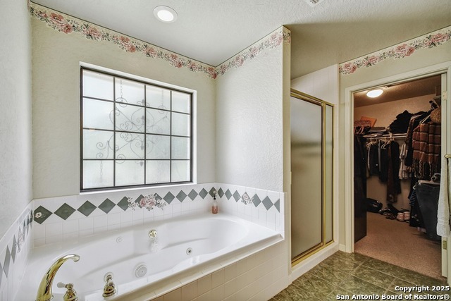 Listing photo id 19 for 1810 Burr Oak
