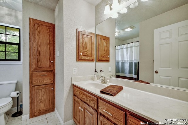 Listing photo id 24 for 1810 Burr Oak