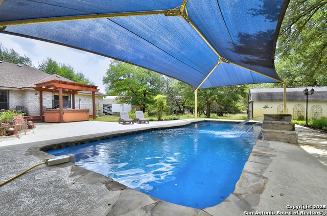 Listing photo id 29 for 1810 Burr Oak
