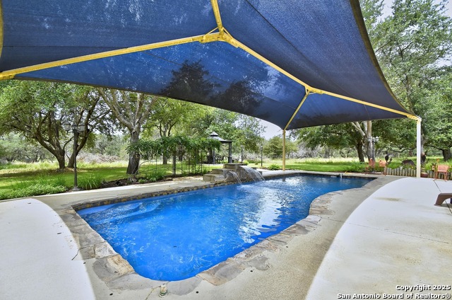 Listing photo id 31 for 1810 Burr Oak