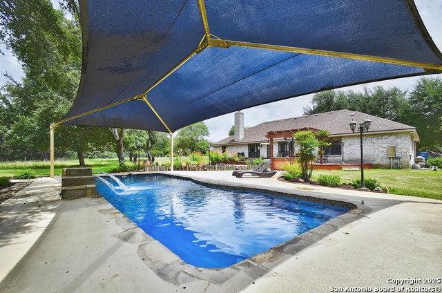 Listing photo id 2 for 1810 Burr Oak