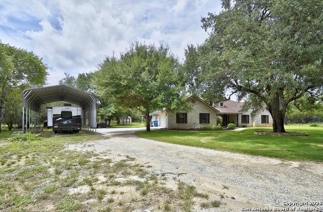 Listing photo id 4 for 1810 Burr Oak