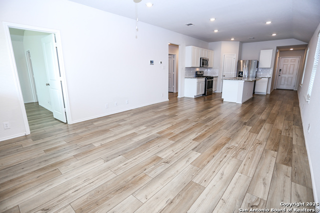 Image 11 of 26 For 4139 Blue Granite