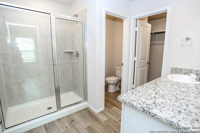 Image 14 of 26 For 4139 Blue Granite