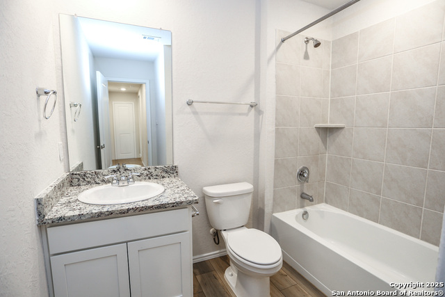 Image 21 of 26 For 4139 Blue Granite
