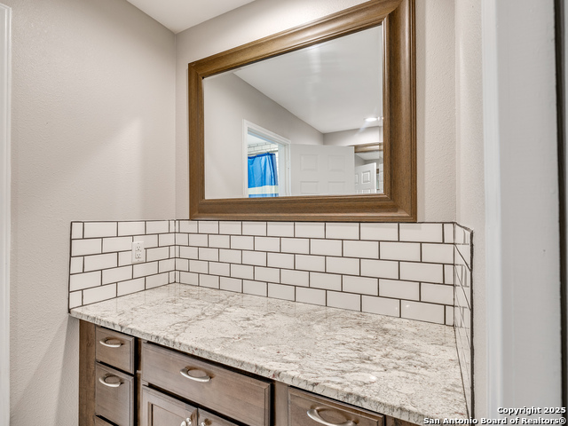 Image 30 of 39 For 10795 Foster Rd S