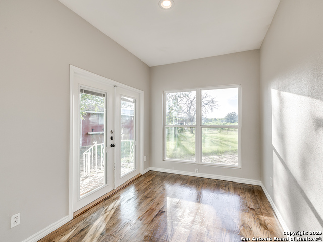 Image 33 of 39 For 10795 Foster Rd S