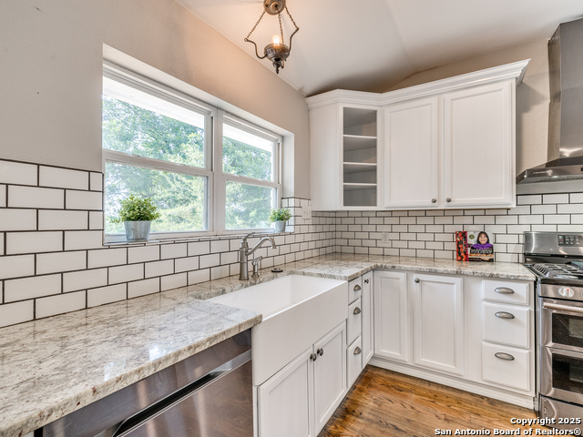 Image 9 of 39 For 10795 Foster Rd S